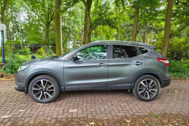 Nissan Qashqai (2014) thumbnail 3