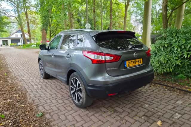 Nissan Qashqai (2014) thumbnail 4