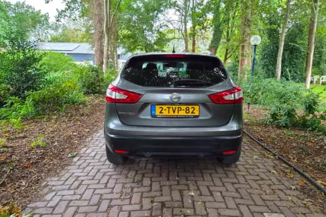Nissan Qashqai (2014) thumbnail 5