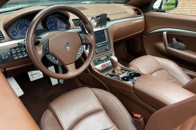Maserati GranCabrio (2013) thumbnail 2