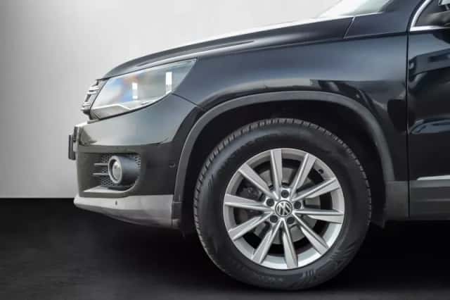 Volkswagen Tiguan (2012) thumbnail 3