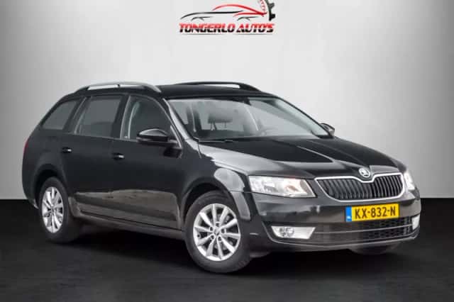 Škoda Octavia (2017) thumbnail 6