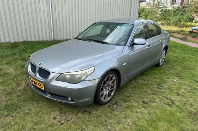 BMW 5-Serie (2003) thumbnail 1