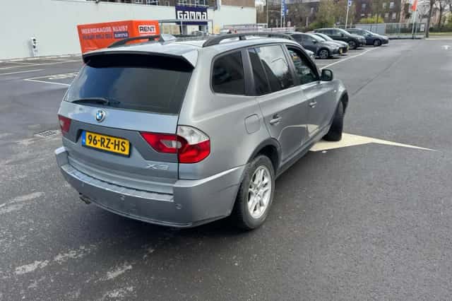 BMW X3 (2005) thumbnail 4