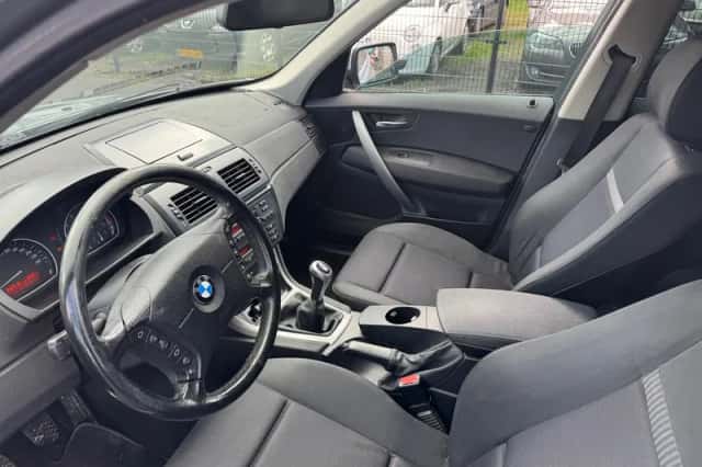 BMW X3 (2005) thumbnail 6