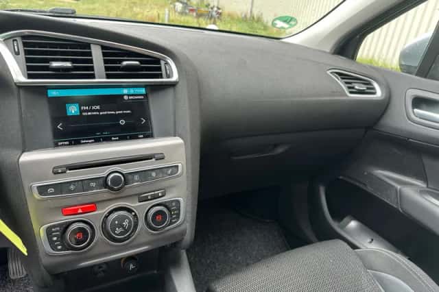 Citroën C4 (2018) thumbnail 6
