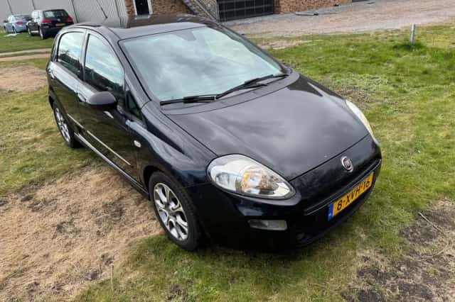 Fiat Punto (2014) thumbnail 1