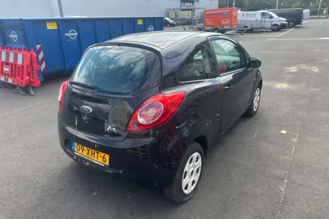 Ford Ka (2012) thumbnail 4