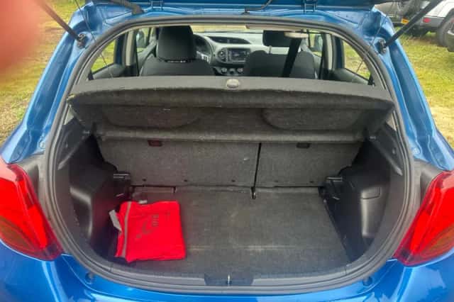 Toyota Yaris (2016) thumbnail 5