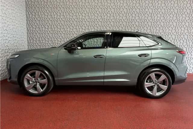 Audi Q3 (2026) thumbnail 2