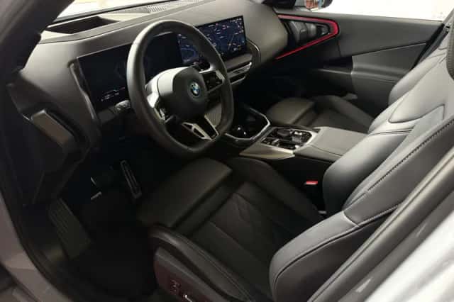 BMW X3 (2025) thumbnail 3