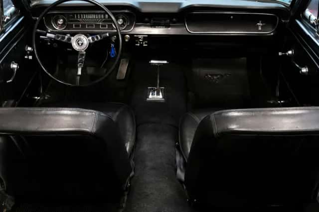 Ford Mustang (1965) thumbnail 6