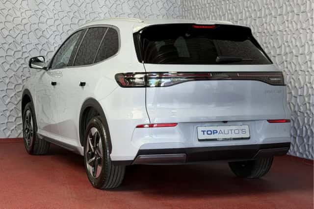 Geely E5 (2026) thumbnail 2
