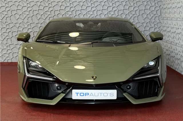 Lamborghini Revuelto (2026) thumbnail 5