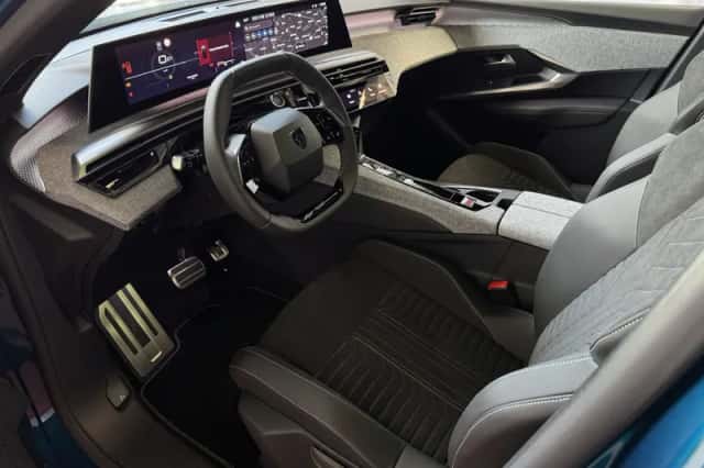 Peugeot 5008 (2025) thumbnail 3