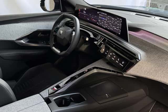 Peugeot 5008 (2025) thumbnail 5