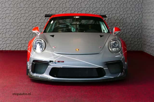 Porsche 911 (2017) thumbnail 3