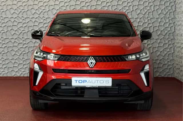 Renault Captur (2025) thumbnail 2