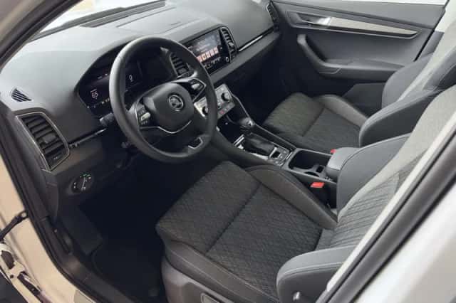 Škoda Karoq (2024) thumbnail 4