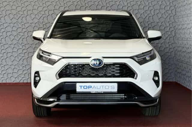Toyota RAV4 (2026) thumbnail 5