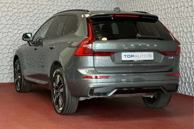 Volvo XC60 (2025) thumbnail 2