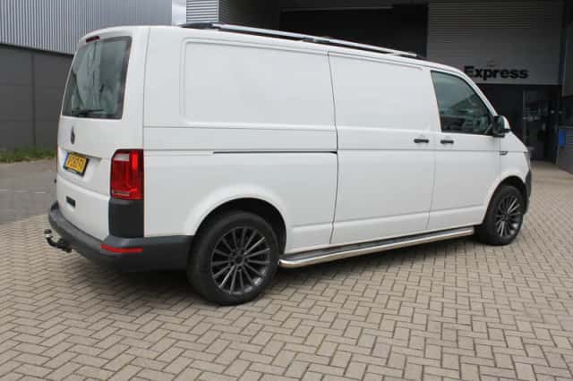 Volkswagen Transporter (2017) thumbnail 5