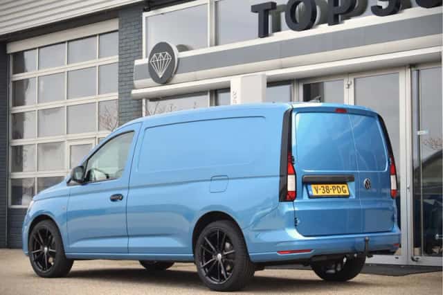 Volkswagen Caddy (2023) thumbnail 2