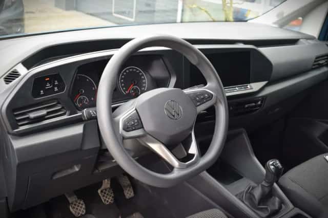 Volkswagen Caddy (2023) thumbnail 3