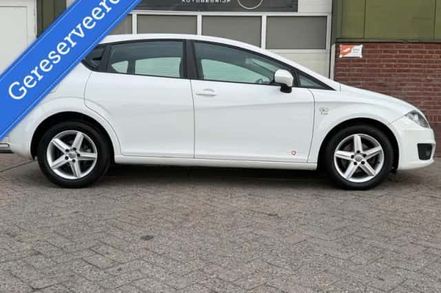 SEAT Leon (2012) thumbnail 5