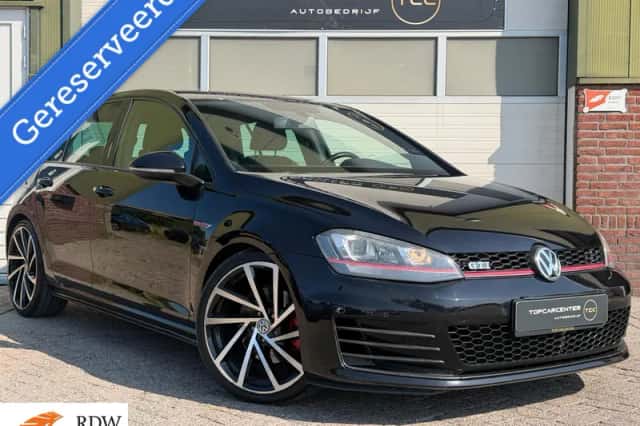 Volkswagen Golf (2013) thumbnail 1