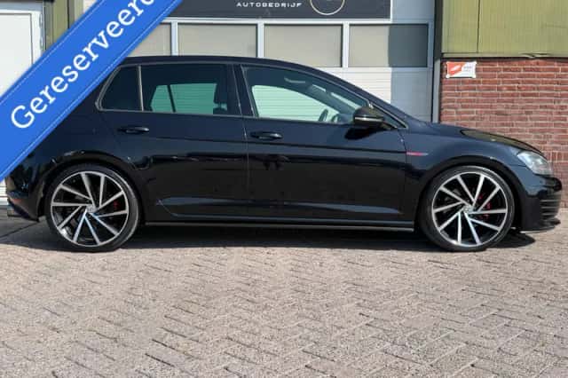 Volkswagen Golf (2013) thumbnail 5