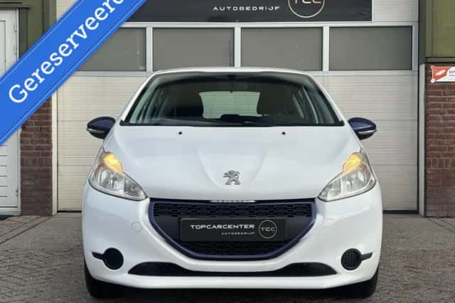 Peugeot 208 (2014) thumbnail 2