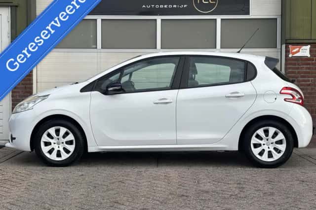 Peugeot 208 (2014) thumbnail 4