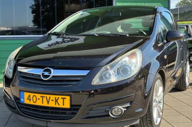 Opel Corsa (2007) thumbnail 4