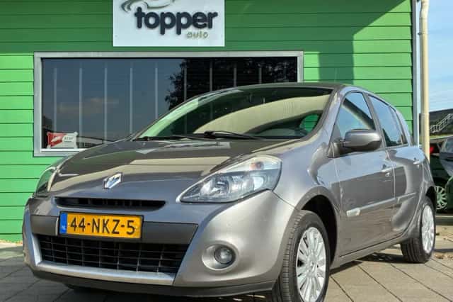 Renault Clio (2010) thumbnail 1