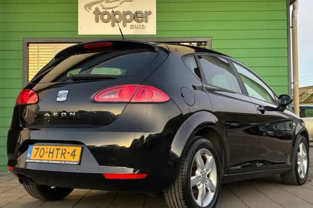 SEAT Leon (2009) thumbnail 3