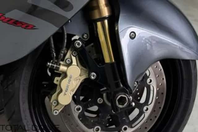Suzuki HAYABUSA (2003) thumbnail 2