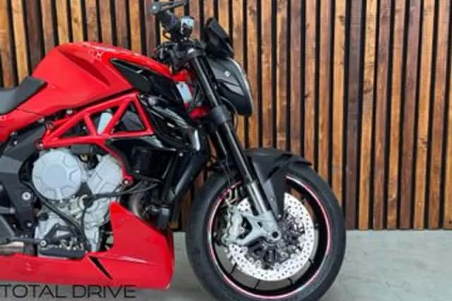 MV AGUSTA BRUTALE (2015) thumbnail 4