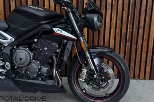 TRIUMPH STREET (2019) thumbnail 4