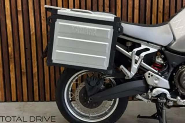 YAMAHA XT (2011) thumbnail 2