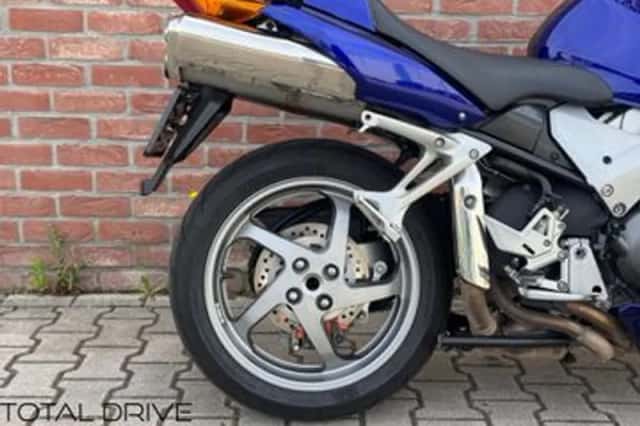Honda VFR (2005) thumbnail 3