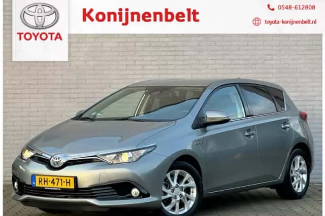 Toyota Auris (2017) thumbnail 1