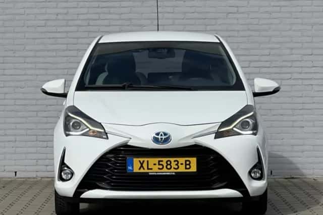 Toyota Yaris (2019) thumbnail 5