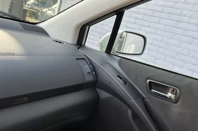 Toyota Verso (2008) thumbnail 5