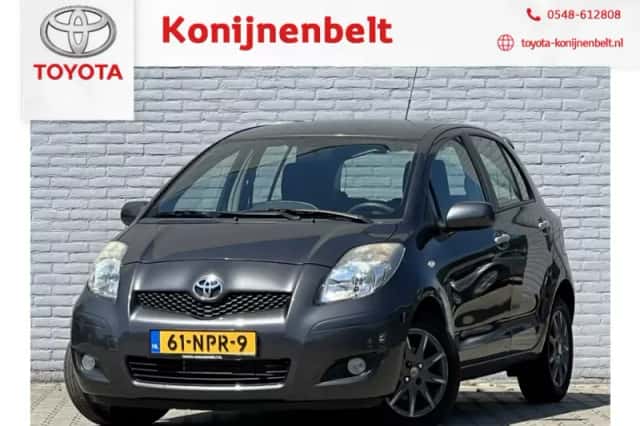 Toyota Yaris (2010) thumbnail 1