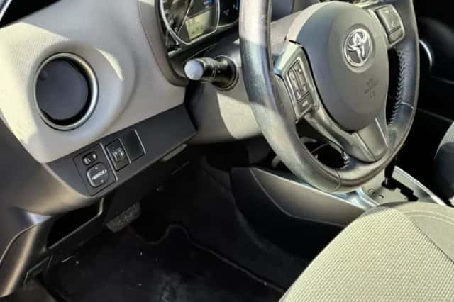 Toyota Yaris (2016) thumbnail 6