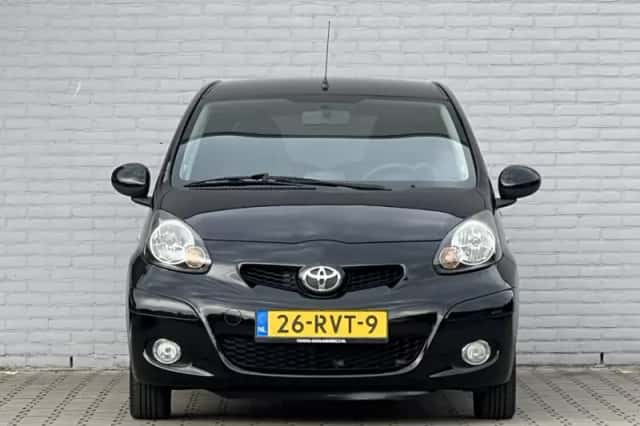 Toyota Aygo (2011) thumbnail 5