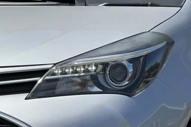 Toyota Yaris (2014) thumbnail 6