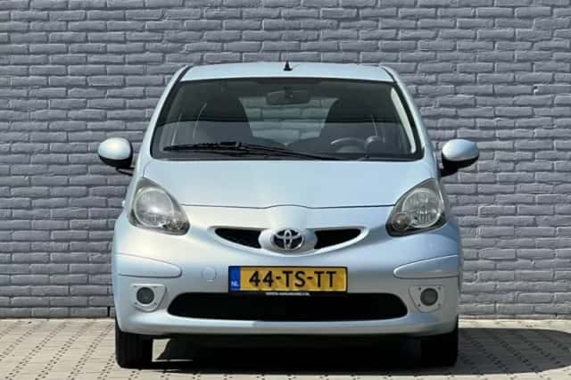 Toyota Aygo (2007) thumbnail 5