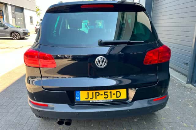 Volkswagen Tiguan (2011) thumbnail 6